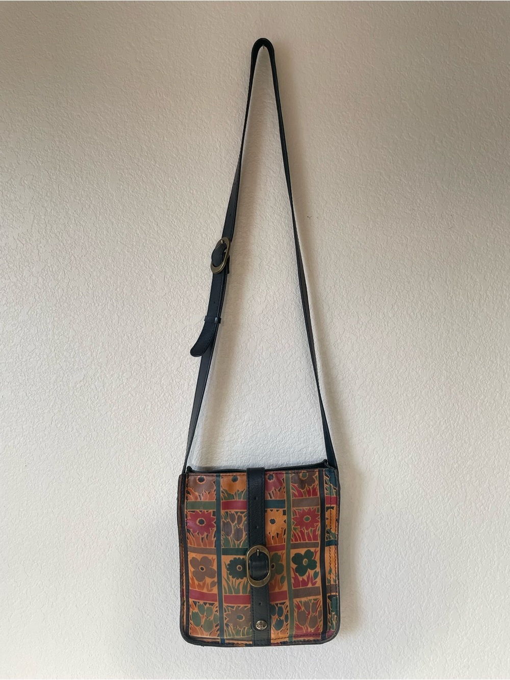 Patricia Nash Venezia Black Leather Crossbody Bag Floral Print